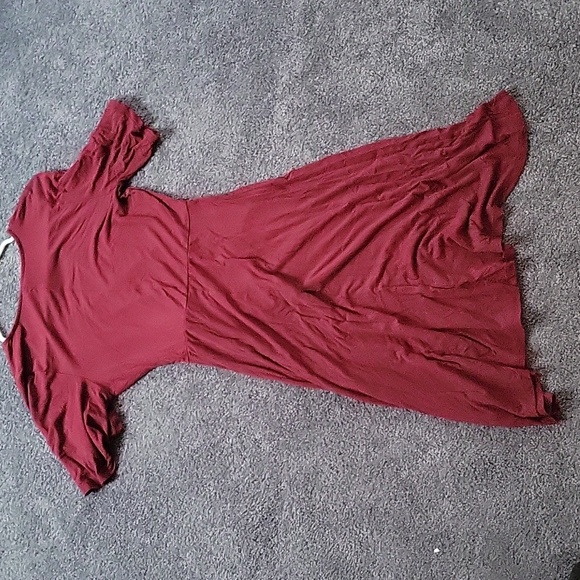 Old Navy wrap midi dress - Picture 2 of 3